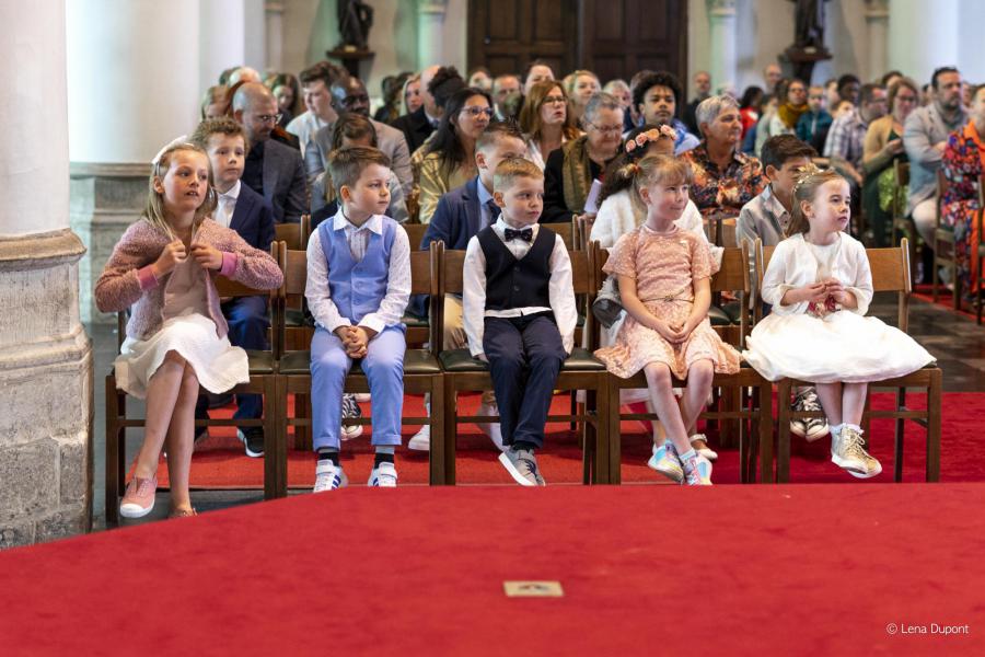 Hoe Lang Duurt Kerkdienst Eerste Communie Eerste communies en vormsels in 2025 | Kerknet